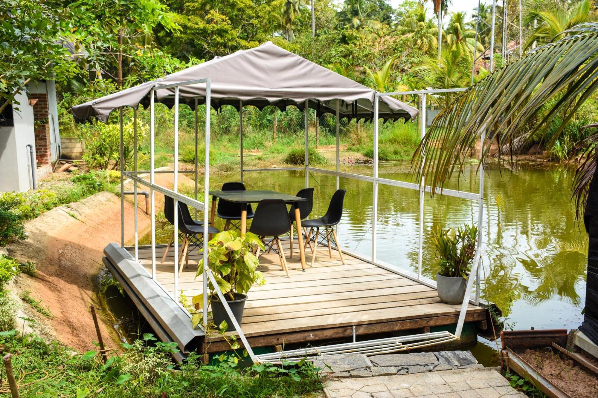 Steps Garden Resort Negombo Exteriör bild