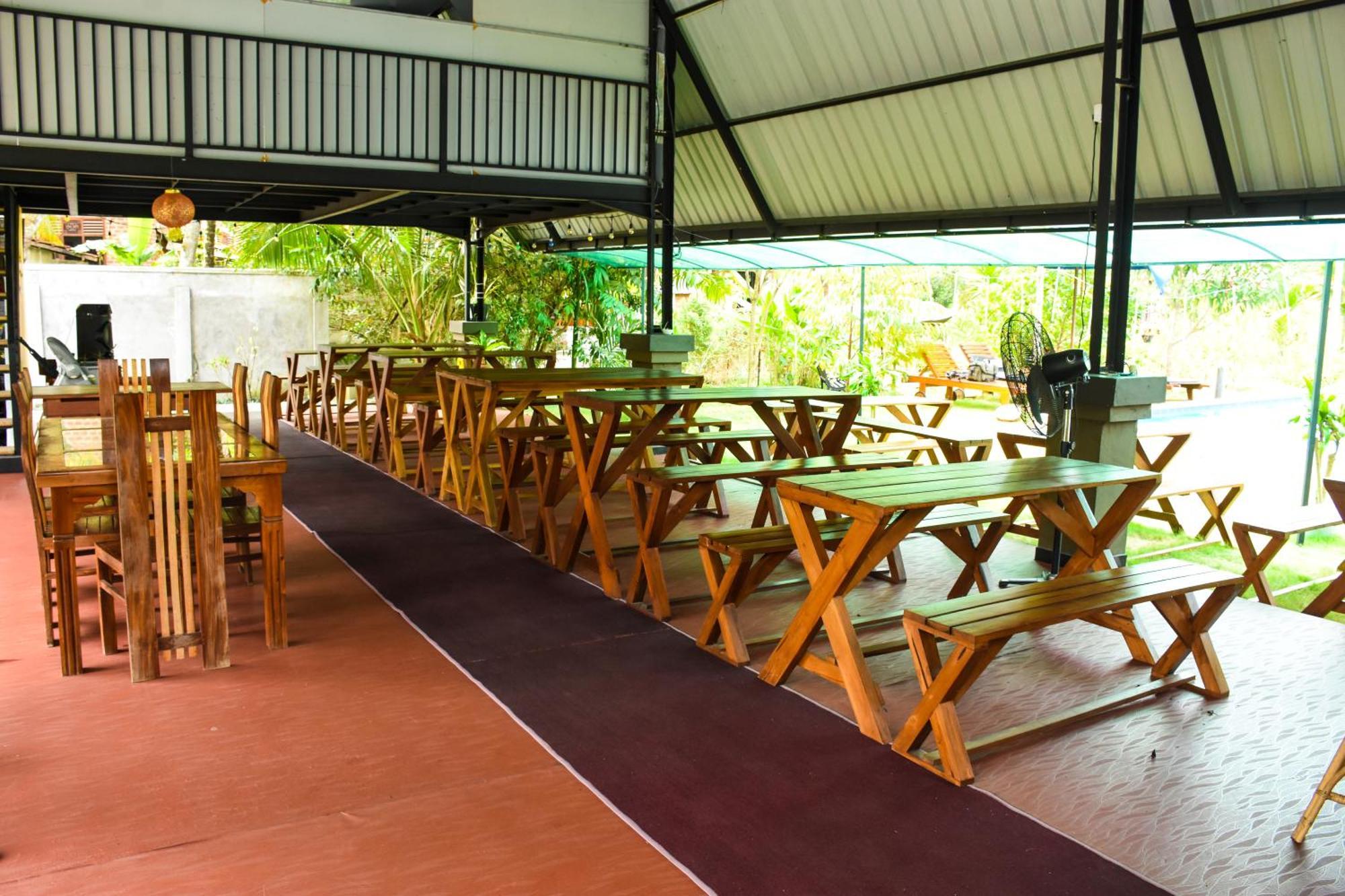 Steps Garden Resort Negombo Exteriör bild