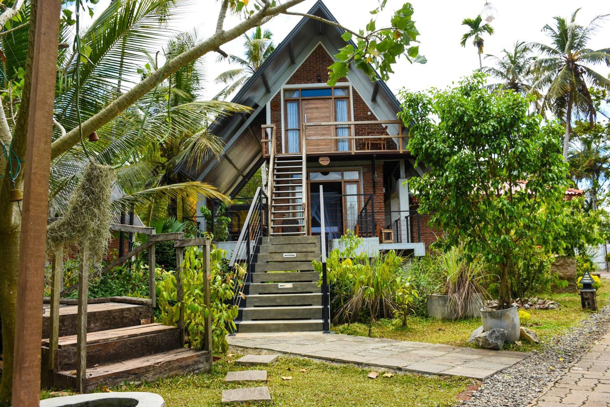Steps Garden Resort Negombo Exteriör bild
